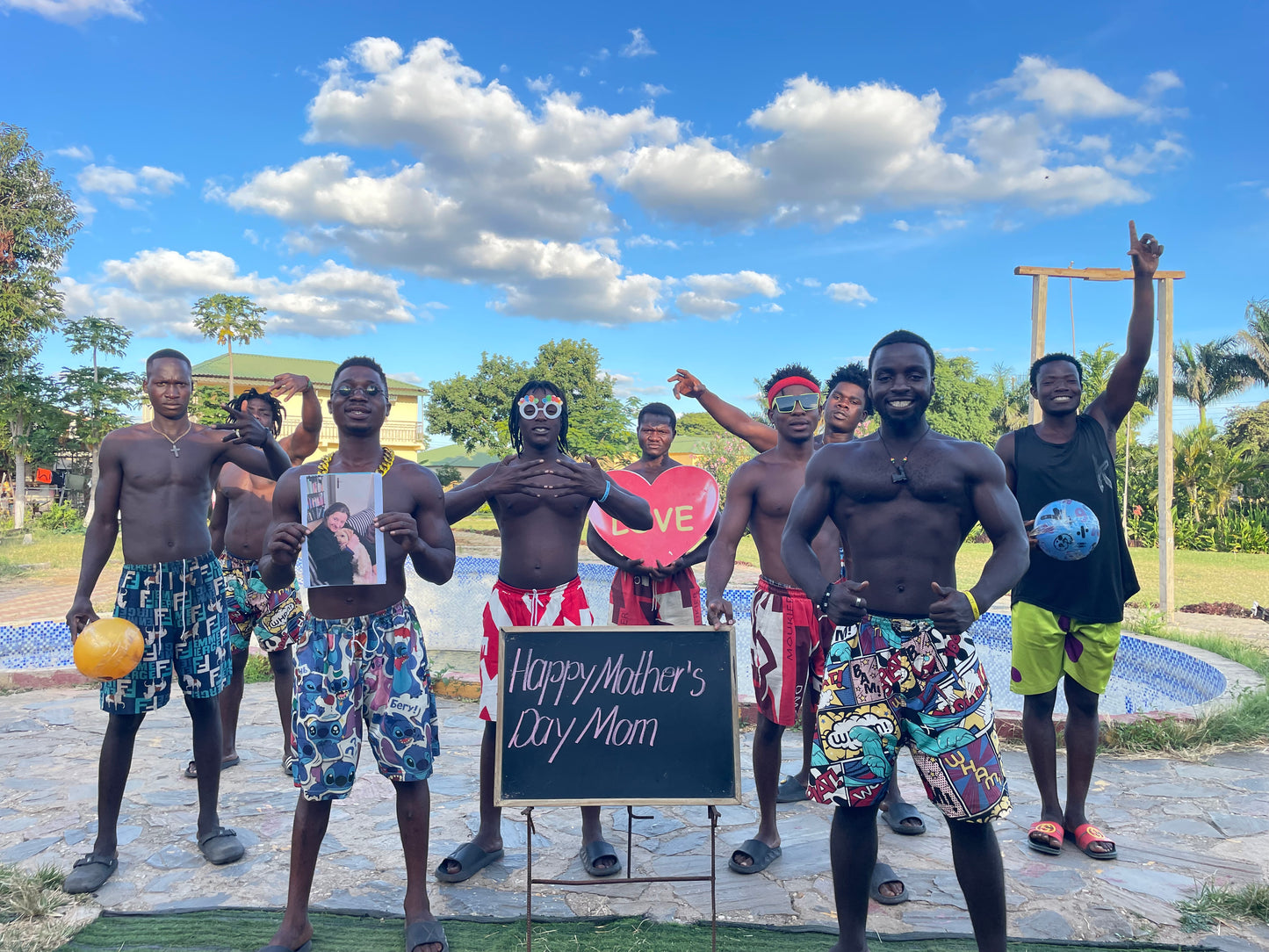 African Swimming Pool Team—— Mother's Day Series